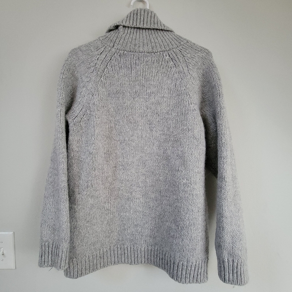 GAP Gray Alpaca Blend Turtleneck Women's Size L Turtleneck Cozy Chunky Fisherman - Picture 2 of 11